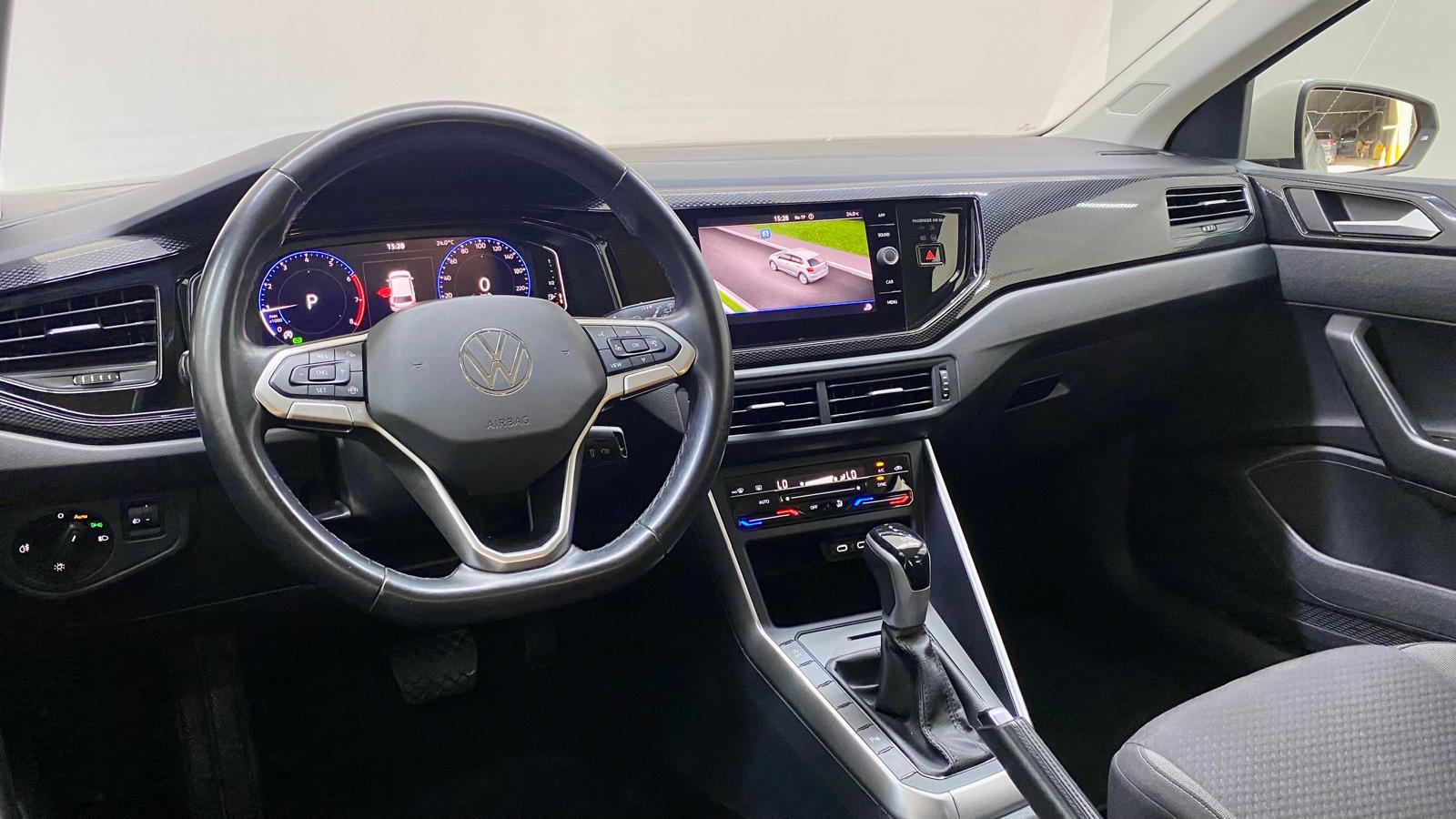 VOLKSWAGEN POLO 18